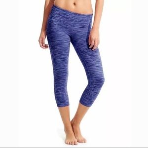 Athleta Chaturanga Capris Legging